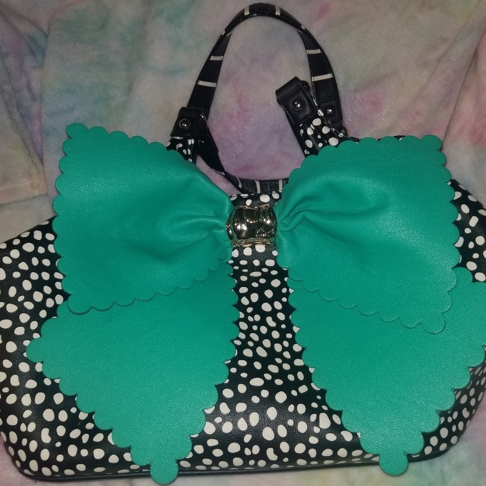 Betsey Johnson tote